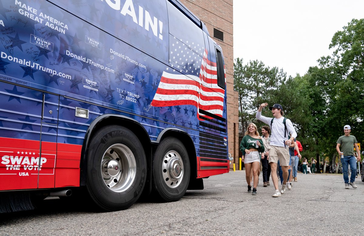 TeamTrump's tweet photo. MICHIGAN STATE IS TRUMP COUNTRY! https://t.co/7EK2ZfCUf3