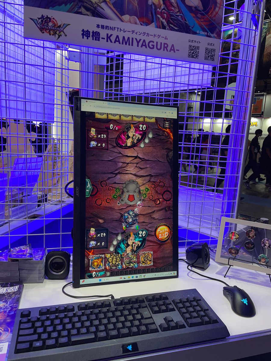 KAMIYAGURA_JP's tweet photo. ／ #東京ゲームショウ 
#YGGJapan ブース(Hall7)に出展中！ 
＼ 
本日最終日、ブースオープンしました！

試遊台を遊んでいただいた方に缶バッジ、
Xのフォローでステッカーをプレゼント！  
ぜひお立ち寄りください。  

#KAMIYAGURA #TCG #TGS2024 #TokyoGameShow2024