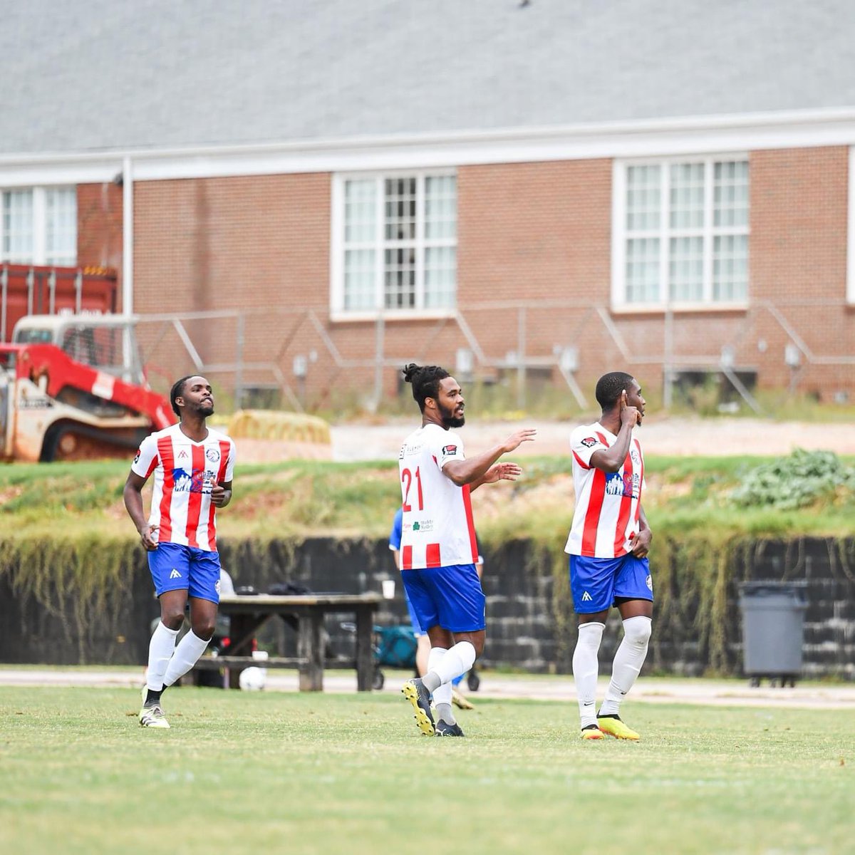 Ga_Revolution's tweet photo. FINAL | Derby Demolitions are always a treat 😎
Goals by Lennox Dixon (2), Martin Saucedo (2), and Marley Stephenson! #OurRevolution 🦅⚽️ #UpTheRevs 🔴⚪️🔵 (photos by @photosbyysofia ) https://t.co/zCOF71ssHD