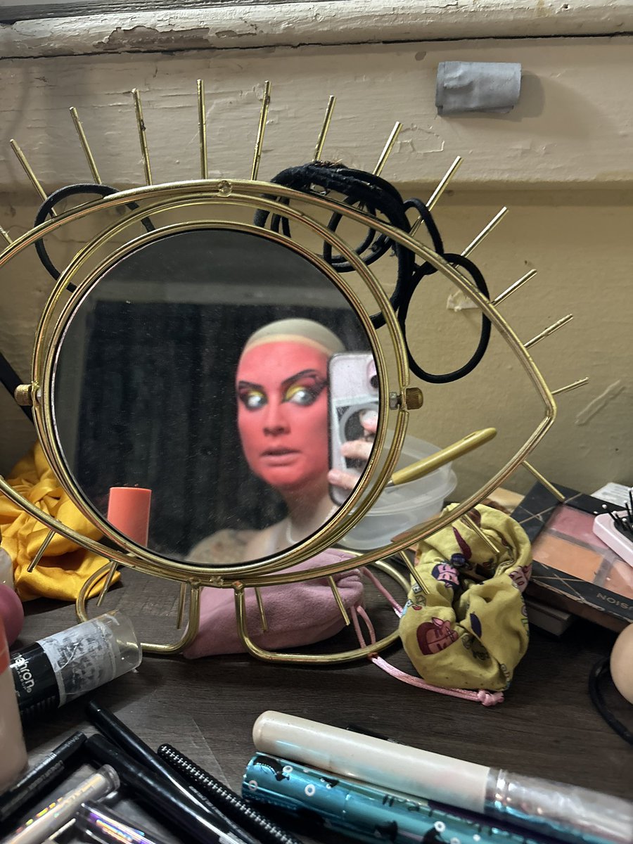 ragan is at the soldiers table tweet media