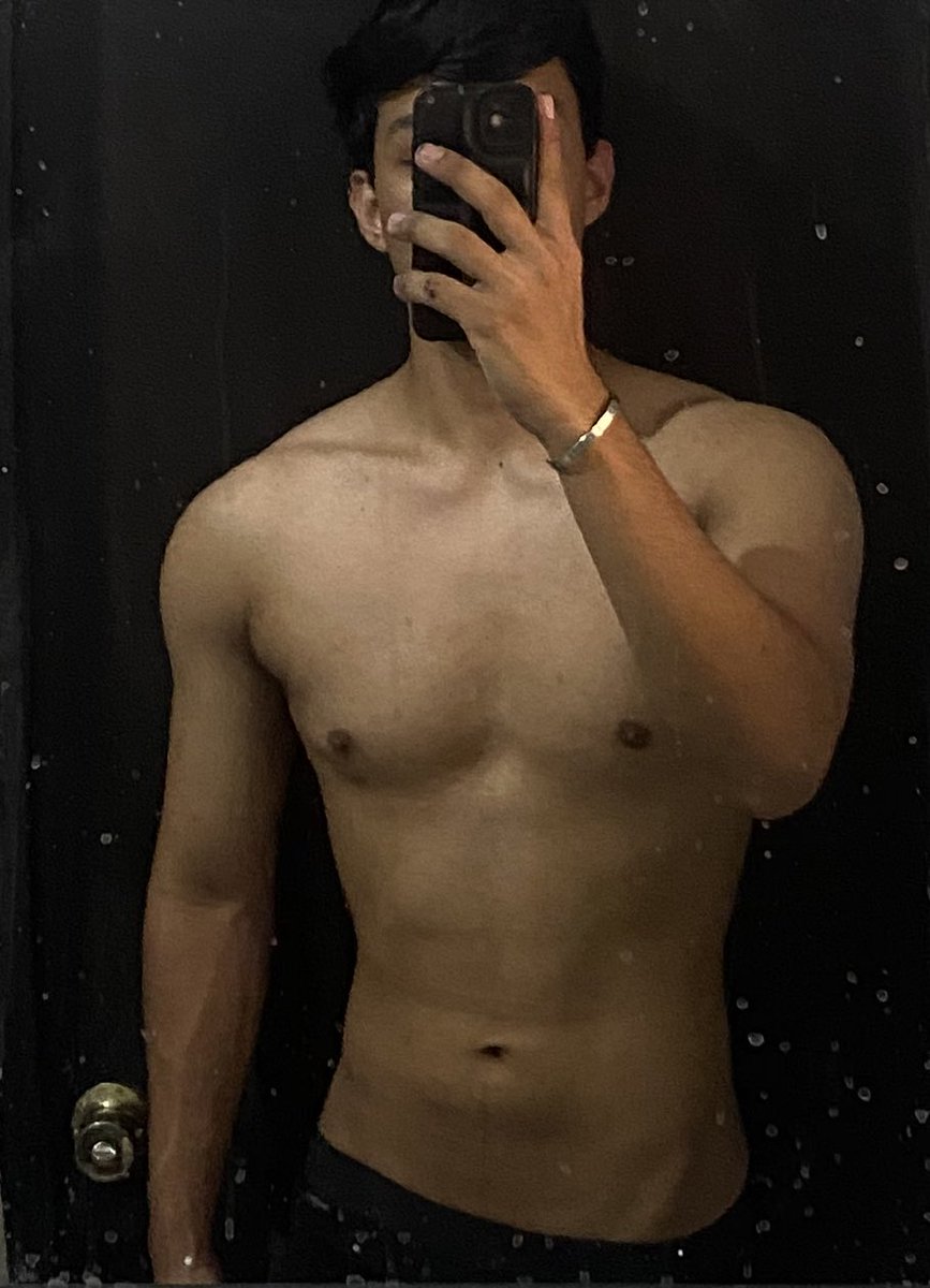 El espejo limpio y los abs, se los debo