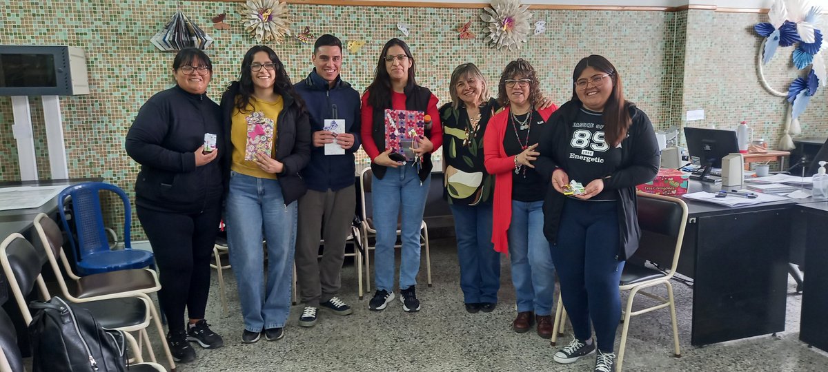 biblio808's tweet photo. Taller de la voz a cargo de Elena González https://t.co/rzteJFdQYu