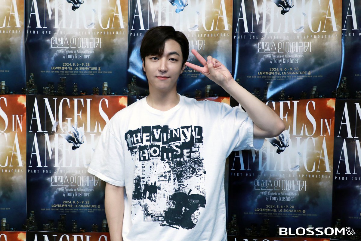 [#이유진]

Good bye #엔젤스인아메리카 Good bye #조셉 

유진 배우의 막공 소식에 슬퍼할 분들을 위해
썸지기가 준비한 선물💝

앞으로도 유진 배우의 다양한 활동에 
많은 기대와 응원부탁드립니다💓

#LeeYouJin
#블러썸엔터테인먼트
#BlossomEntertainment