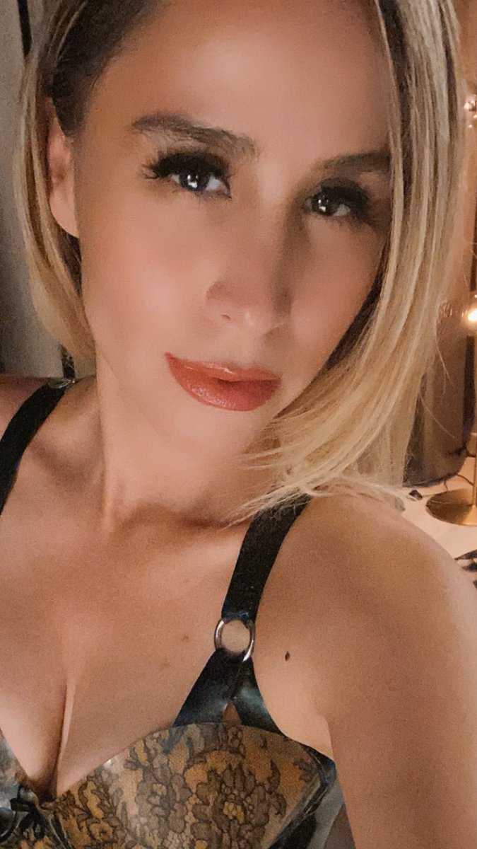 Goddess Sophia Larou's 'k' tweet media