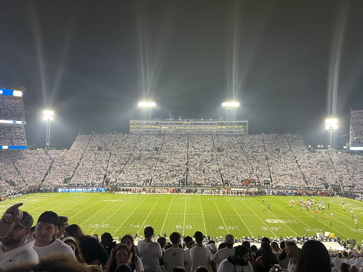 KadiGrigg's tweet photo. Life doesnโt get much sweeter than this #50yard #PennState https://t.co/ExC3ww6Unj