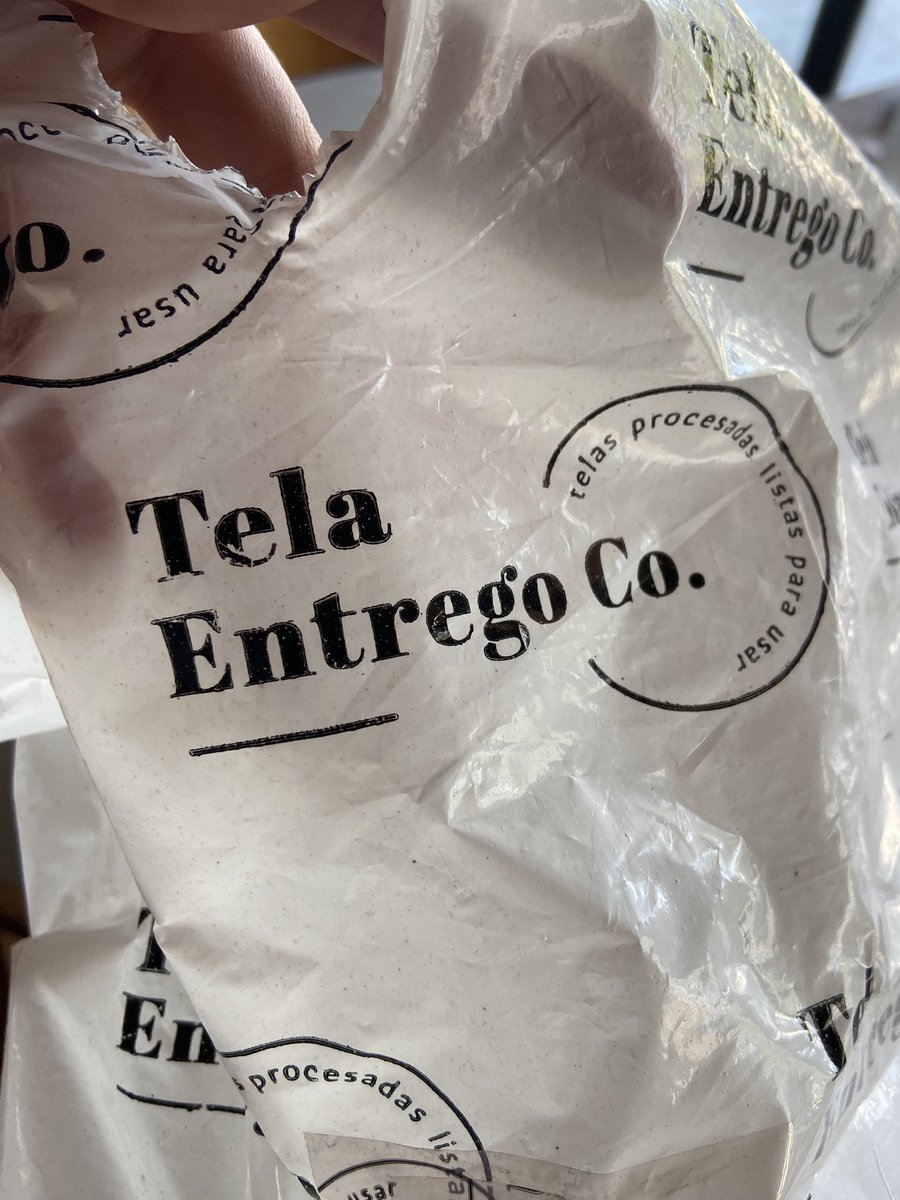 jochudemi's tweet photo. Porque ando tan regalada si solo estoy comprando telas en… https://t.co/ugMoqon1tN