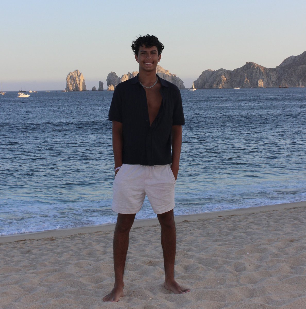 Happy National Son’s Day to the best son a father could ask for! ♥️ I love you, Collins. Continue to make me proud! I’m going to miss you next year when you’re off to Alabama, starting the next chapter of your amazing journey! Roll Tide! 🐘

 #NationalSonsDay 

#RollTide