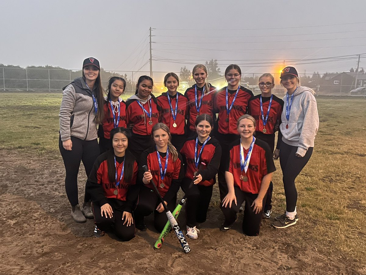 Congratulations to our girls Softball team for bringing home silver medals at today’s 2A qualifier. They were the youngest team there, with only one senior player, and went undefeated in the round robin. Great job, girls! We’re so proud of you 

<a href="/NLSchoolsCA/">NLSchools</a> <a href="/schoolsportsnl/">School Sports NL</a>