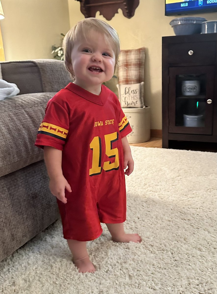 JenniferKaye333's tweet photo. @wallace_seneca Fan! Let’s go Cyclones! ❤️🌪️💛 https://t.co/cEDVJ4QDXB