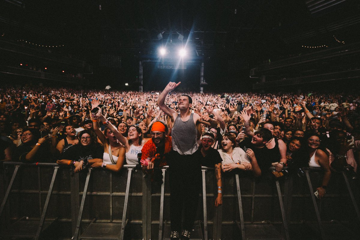 AllThingsGo's tweet photo. I'm just going to leave this here ✨ @bleachersmusic  #atgdc https://t.co/lS6nj0pNNC
