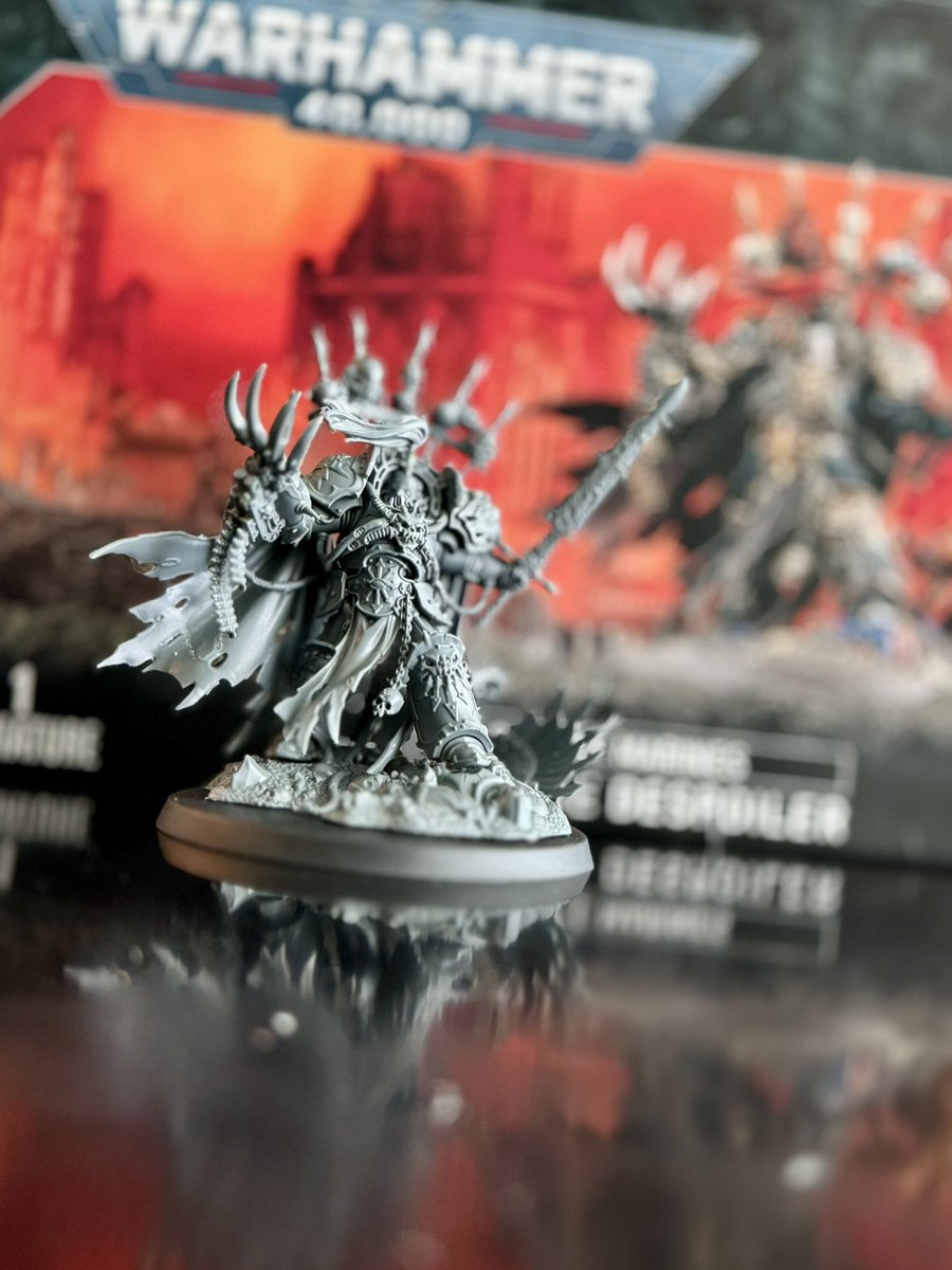 ImShAkzILla's tweet photo. The painting on this dude is gonna be rad!☠️
#warhammer40k #minatures #hobby https://t.co/OrZUsaI4n5