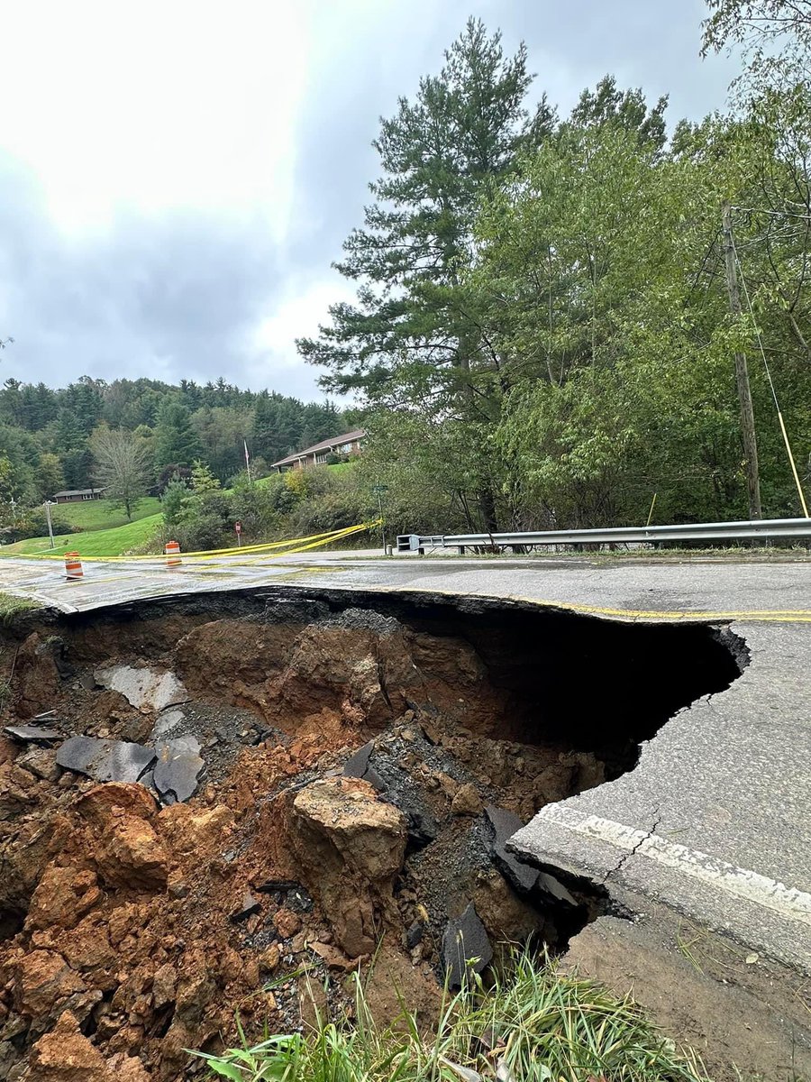 Franklin_Graham's tweet photo. .@SamaritansPurse responds to help with storms and crises around the world every day, but now the storm has hit in our own backyard. Hurricane Helene slammed western North Carolina (where we are located), Eastern Tennessee, Georgia, &amp; Florida. https://t.co/Mak5kvk6C5