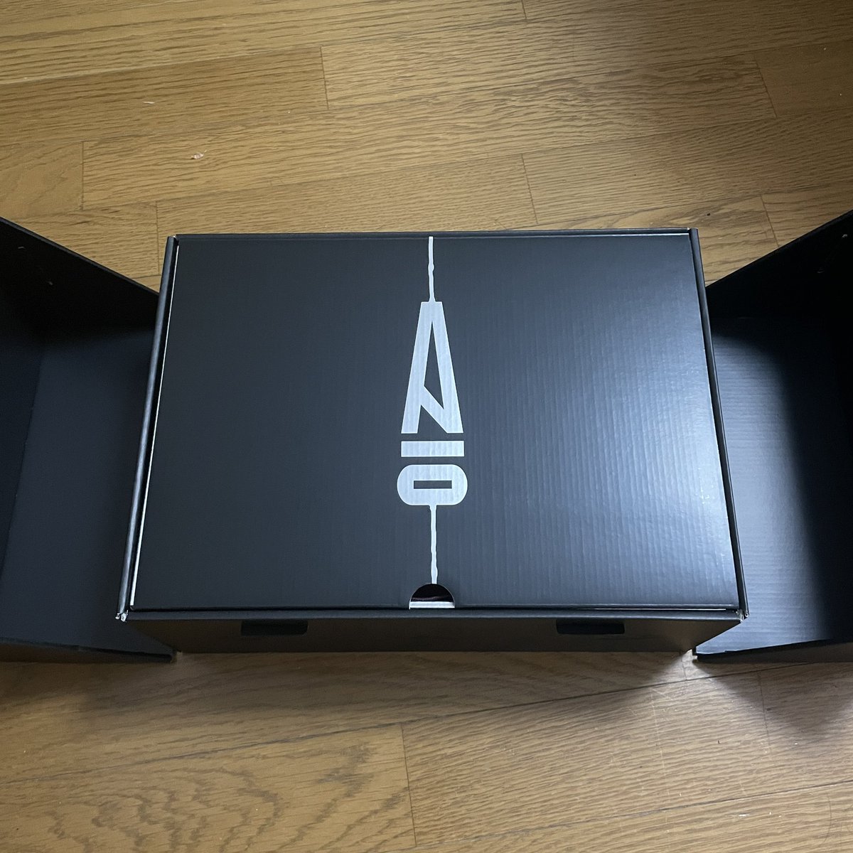 アママAJ4とてもいい感じでした。
色が絶妙で全体的に高級感がすごい。
素材もよさそう。