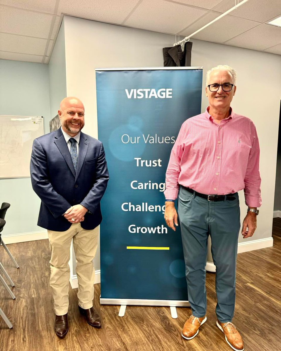 DohertyMatt's tweet photo. Thank you to Dr. John Kempter for hosting our @vistage meeting! It’s always a great time learning and growing together.
📧 Interested in joining one of my Vistage teams? Contact me at admin@dohertycoaching.com for more info.
#leadership #vistage #growthmindset #DohertyCoaching https://t.co/Ensd0kqip6