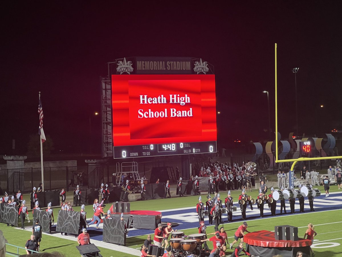 risdfinearts's tweet photo. Incredible performance by the Heath band tonight at the Mesquite Marching Contest! ⁦@rockwallschools⁩ ⁦@SecondaryRISD⁩ ⁦@RHHSHawks⁩ ⁦@HeathHawkBand⁩ https://t.co/zw7VLKy2fF