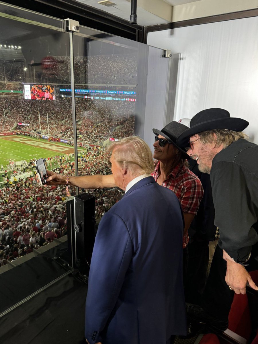 Trump, Kid Rock, Hank Williams Jr, AMERICA