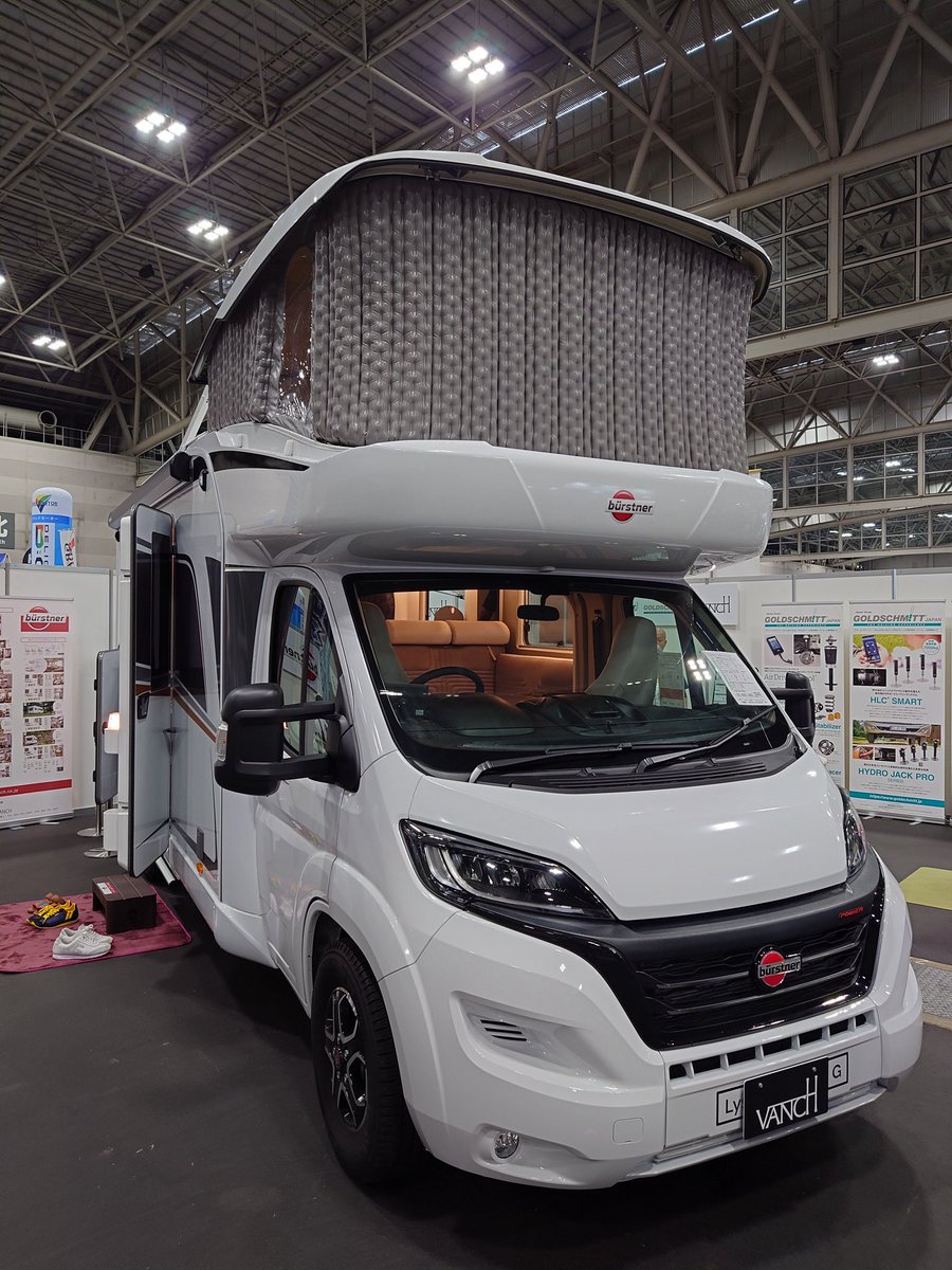 a0380m's tweet photo. 気になった２台
＃名古屋キャンピングカーフェア https://t.co/NdUgs5dV7R