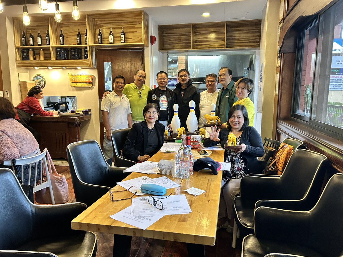 BudRante's tweet image. Sudden #torrential rainstorm at the moment- got no choice but to have a teaser drink of Canadian #Whisky 🥃with orange mango juice
Only advantage ✅ NO FLOODING 
See ya’ll 2nght

FYI: Pics @Xtreme Coffee ☕️ small agenda meeting B4 bowling nght✅
Metro  Baguio Lions Club #MBLC