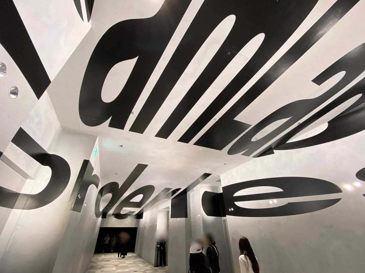 MRYF1968's tweet image. 20240928//《人間はカメラのように世界を見ていない / People Don’t See the World as through a Camera》
#teamlab
#teamlabborderless
#チームラボ
#チームラボボーダレス 
#麻布台ヒルズ