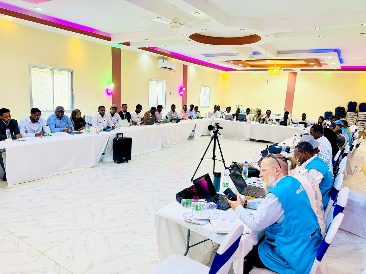 In #Dollow, <a href="/FAOSomalia/">FAO in Somalia</a>, <a href="/unicefsomalia/">UNICEF Somalia</a> &amp;  <a href="/WFPSomalia/">WFP Somalia</a> teams participated in a sustainability workshop under the <a href="/KfW_FZ_int/">KfW Development Bank</a> funded Joint #Resilience Project.

Together with the goverment, we're creating pathways towards #sustainable agrifood systems.