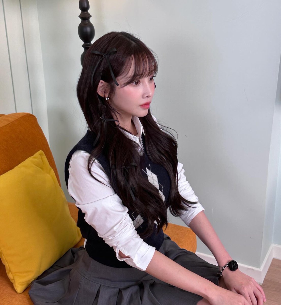 YJA_0521's tweet photo. 240929 쟤스타그램 (1/4) #유지애 

가을이 오고 9월이 갔다🍂

https://t.co/9KwCAou92b https://t.co/u9Mojd7ddf