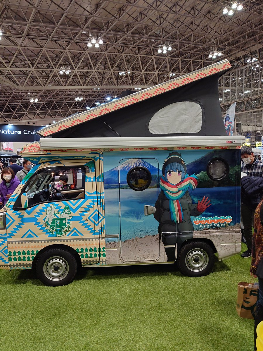 a0380m's tweet photo. 新旧ゆるキャン△ラッピング
キャンピングカー
#ゆるキャンΔ 
#ゆるキャン https://t.co/EvjF4dmCo9