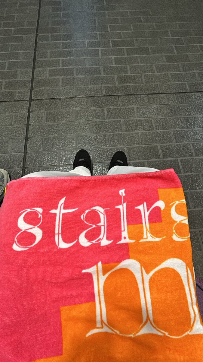 miles_oor's tweet photo. 新潟楽しむ🌾
#milet_stairs #milet https://t.co/XMLtuHnK1A