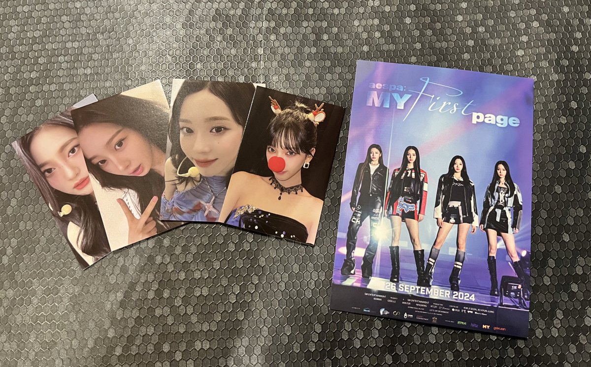 WeThemAEGirls04's tweet photo. Min layan aespa MY First Page kat @TGVCinemas Sunway Pyramid hari ni.🤭 korang jangan lupa claim official set photocard & postcard dekat merch counter redemption ya https://t.co/DQNiZrGQIV