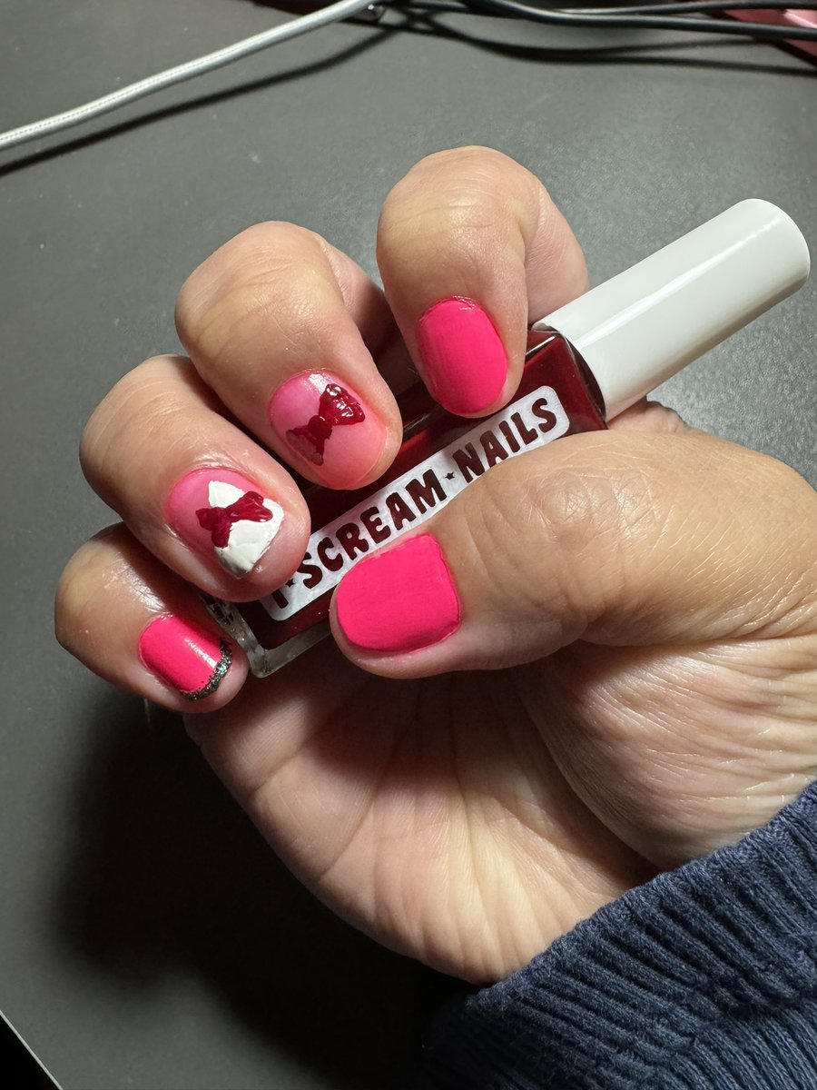 WynnSedai's tweet photo. Fresh polish…!

#amateurnailartist #hellokittynailart #hellokitty #happy50thbdayhellokitty #iscreamnailsnailpolish #iscreamnails https://t.co/FF8C5T41x7