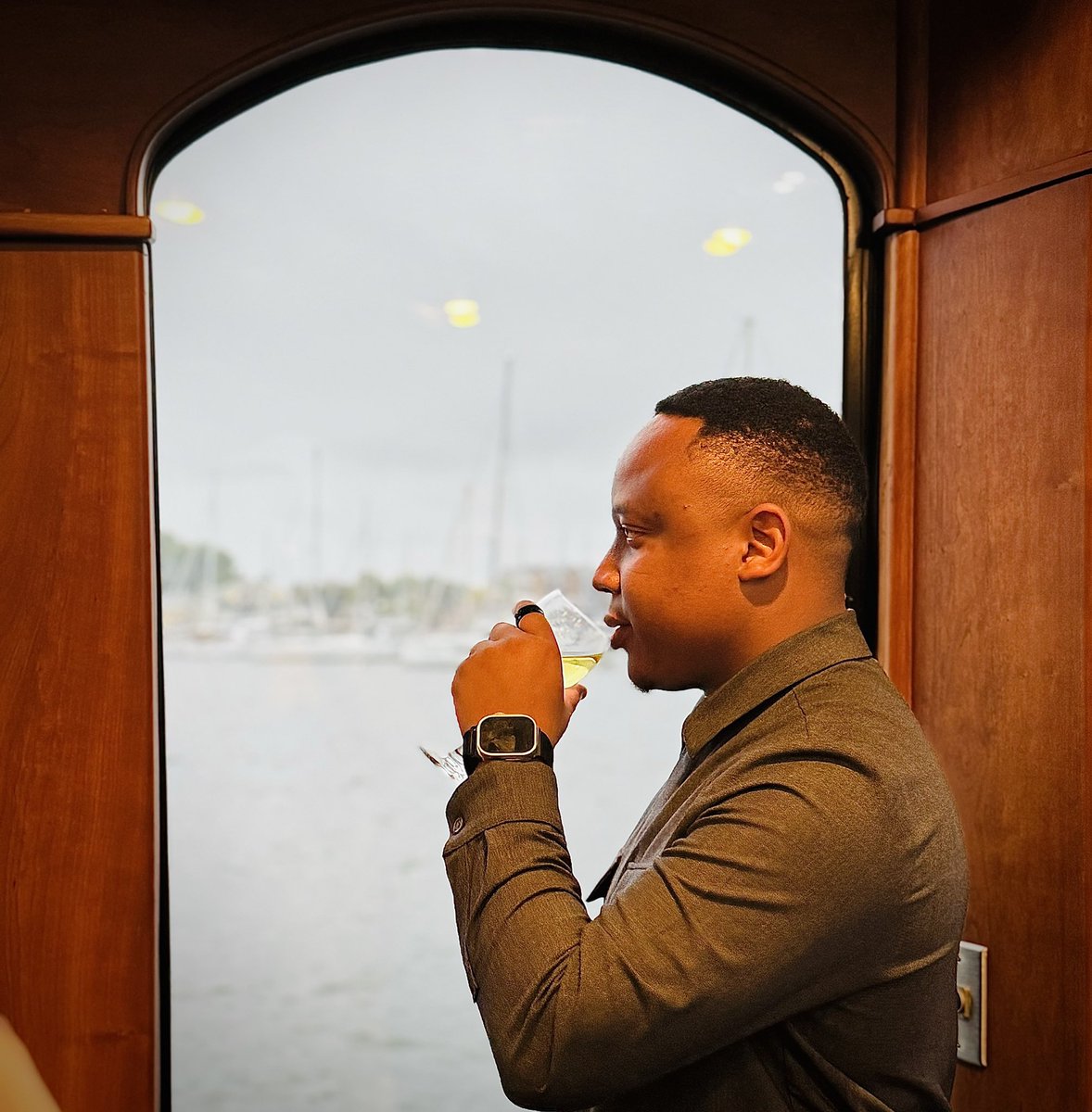 As I grow older — I’m starting to realize the need to look into the past with utmost gratitude &amp; the future with optimism. May the almighty be with me —to the end. May I never stop doing good (Galatians 6 v 9) &amp; speaking truth to power ! Happy Birthday to myself ☘️🎈