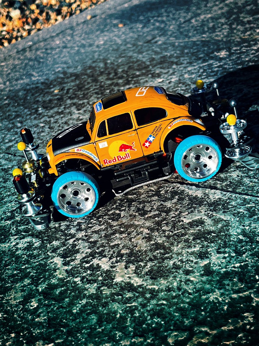 kajitaisamu's tweet photo. #ミニ四駆 #ワイルドミニ四駆 #トラッキンミニ四駆
『Monster Beetle 1303s GRS』
コンデレ用に撮影したけど、ボツになるかも写真集第2段‼️😁渋カッコいい編。
#monsterbeetle #モンスタービートルjr #mini4wd #tamiya #タミヤ #撮り四駆 https://t.co/T3uPbFizUY