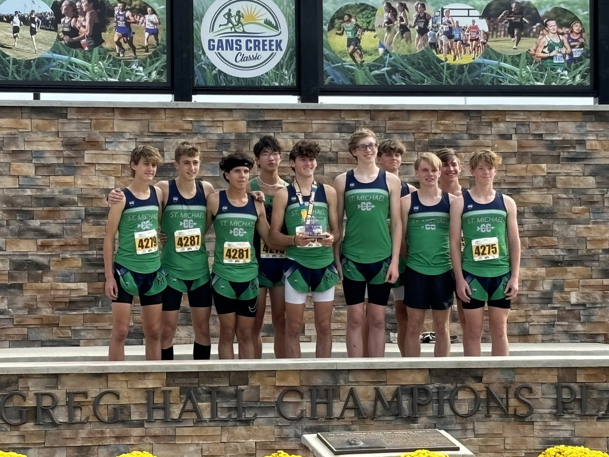 Great race today for our Guardians at the Gans Creek Classic!

Girls Varsity placed 9th with Bella Rosenberg medaling at 11th. 

Boys Varsity placed 2nd with Oliver Hotop medaling at 12th.