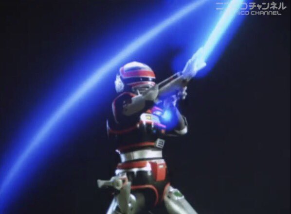 2分25秒辺りからのこのシーン見て思い出したのが、 #時空戦士