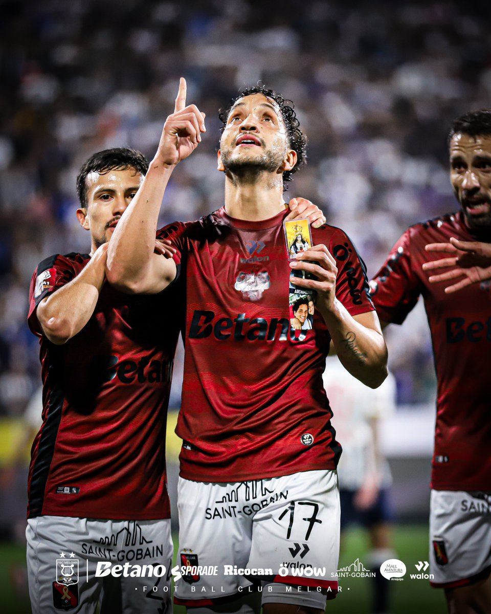 MelgarOficial's tweet photo. 📸⚽ "Cuando llegas al límite... la FE te mantendrá de pie". 🙏❤️🖤 #MamitaDeChapi #RugeChocherita
📌 #TorneoClausura / Fecha 13
📌 Alianza Lima 0 - 1 FBC Melgar
📸 victor.chunga.10
#LaRojinegraONada
#MelgarEsArequipaEsMelgar https://t.co/eaHhal8xW7