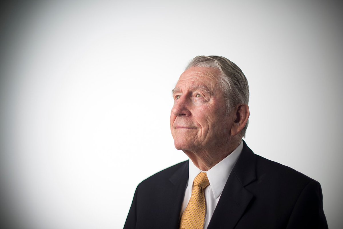 Moments ago, we concluded our Third Annual Governor Winfield Dunn Dinner, and soon after, we received the news that Governor Dunn had passed. His legacy will forever stand as a pillar of Republican history.