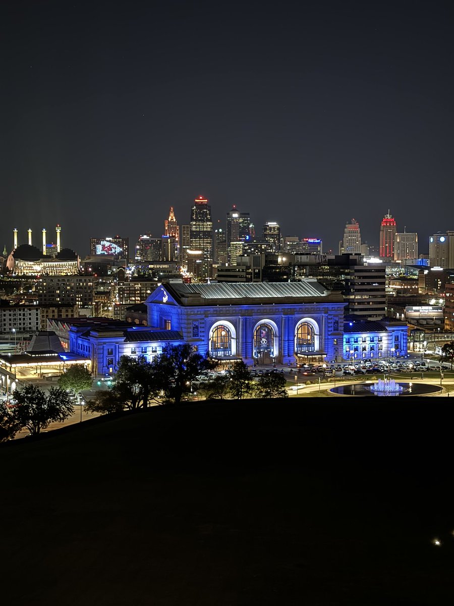kathynelson_KC's tweet image. Good grief our city is beautiful.