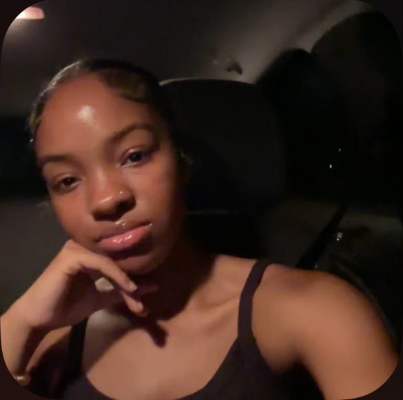 AACOPD's tweet photo. 𝐌𝐢𝐬𝐬𝐢𝐧𝐠 𝐏𝐞𝐫𝐬𝐨𝐧

The Anne Arundel County Police Department is currently searching for 18-year-old Skylar Bush, who was last seen near Dairy Farm Road and Indian Summer Drive in Gambrills, on the trail by the power lines. She was wearing a black shirt, black pants, and pink Crocs.

Anyone with information or who believes they have seen her is asked to call 911 or 410-222-8610.