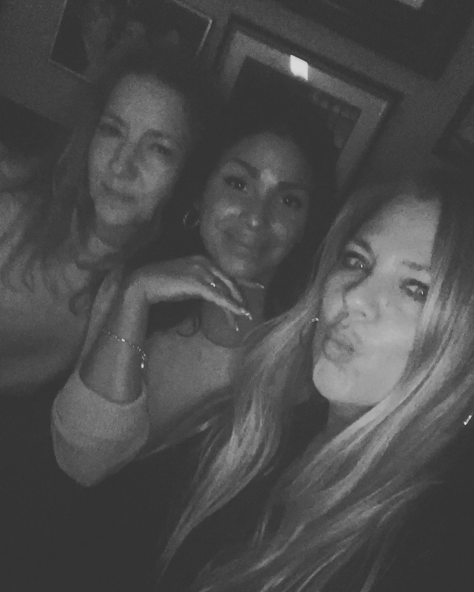 khillsmith's tweet photo. Night 🫶✨🥂 https://t.co/Ljj5MkFR27