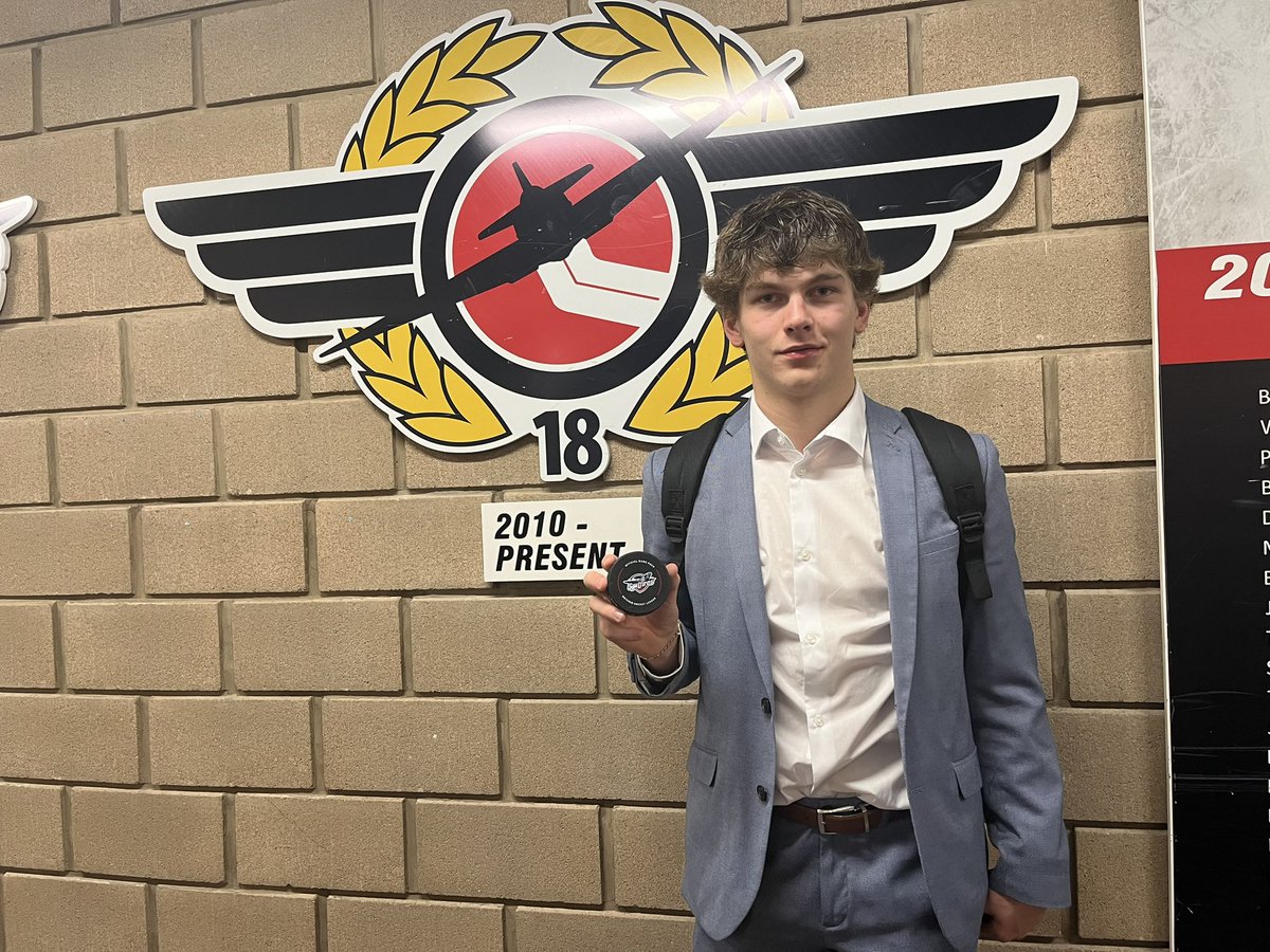 A couple of FIRSTS!

Belchetz first career goal and hat-trick with and 6 points!

Ethan Garden First Career OHL Goal

JC Lemieux First Career OHL Goal 

#WindsorSpitfires