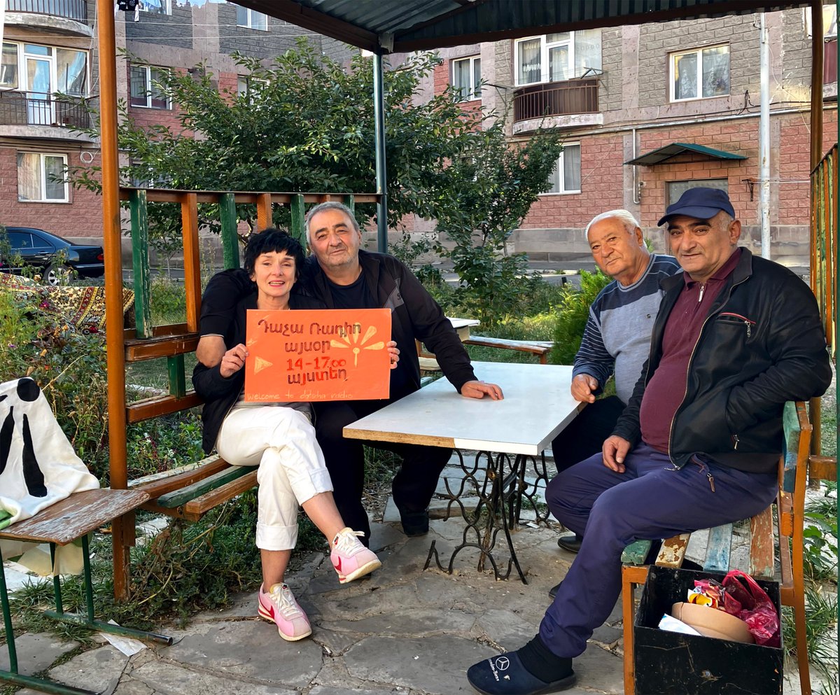 We will broadcast today from 12-3pm cet from Gyumri, Armenia! Please find programme and info on datscharadio.de/en