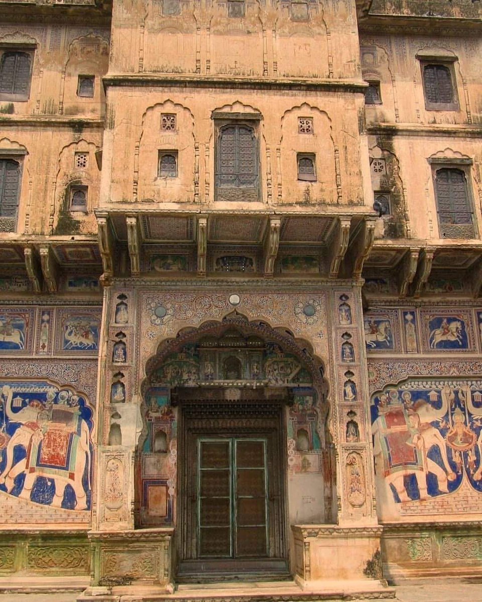 Subhash_Newari's tweet photo. झुंझुनू की नामी हेली (हवेली ) - मोदी हवेली
#Jhunjhunu #Haritage #Tourism
@my_rajasthan @RajasthanScion @Rajasthanwalla @jhunjhununewz @JhalkoJjn @JhunjhunuUpdate @HarshTulsyan54 @Sndp_bhardwaj @Ronak_choudhry @Sarita_sarawag @HemantRaimata @SP_RJ18 https://t.co/srH25QoZnh