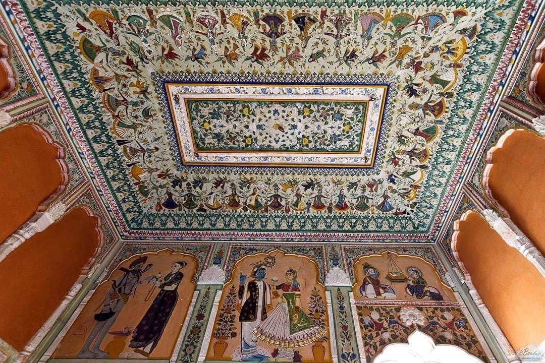 Subhash_Newari's tweet photo. झुंझुनू की नामी हेली (हवेली ) - मोदी हवेली
#Jhunjhunu #Haritage #Tourism
@my_rajasthan @RajasthanScion @Rajasthanwalla @jhunjhununewz @JhalkoJjn @JhunjhunuUpdate @HarshTulsyan54 @Sndp_bhardwaj @Ronak_choudhry @Sarita_sarawag @HemantRaimata @SP_RJ18 https://t.co/srH25QoZnh