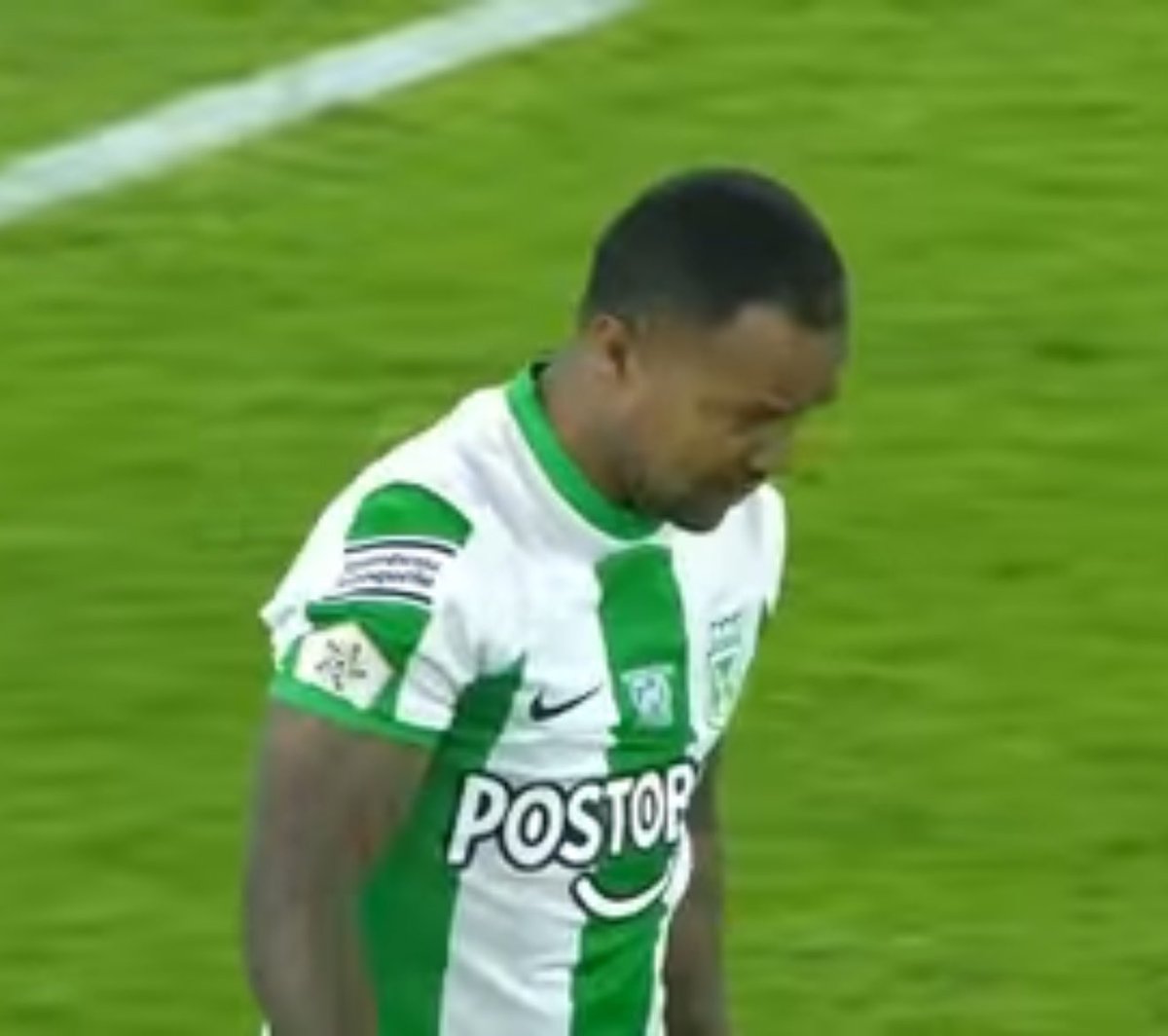 soyjuanp4's tweet image. Dorlan careando a la hinchada perdiendo 3-0 😭😭😭😭

Gracias por la 16 malparido