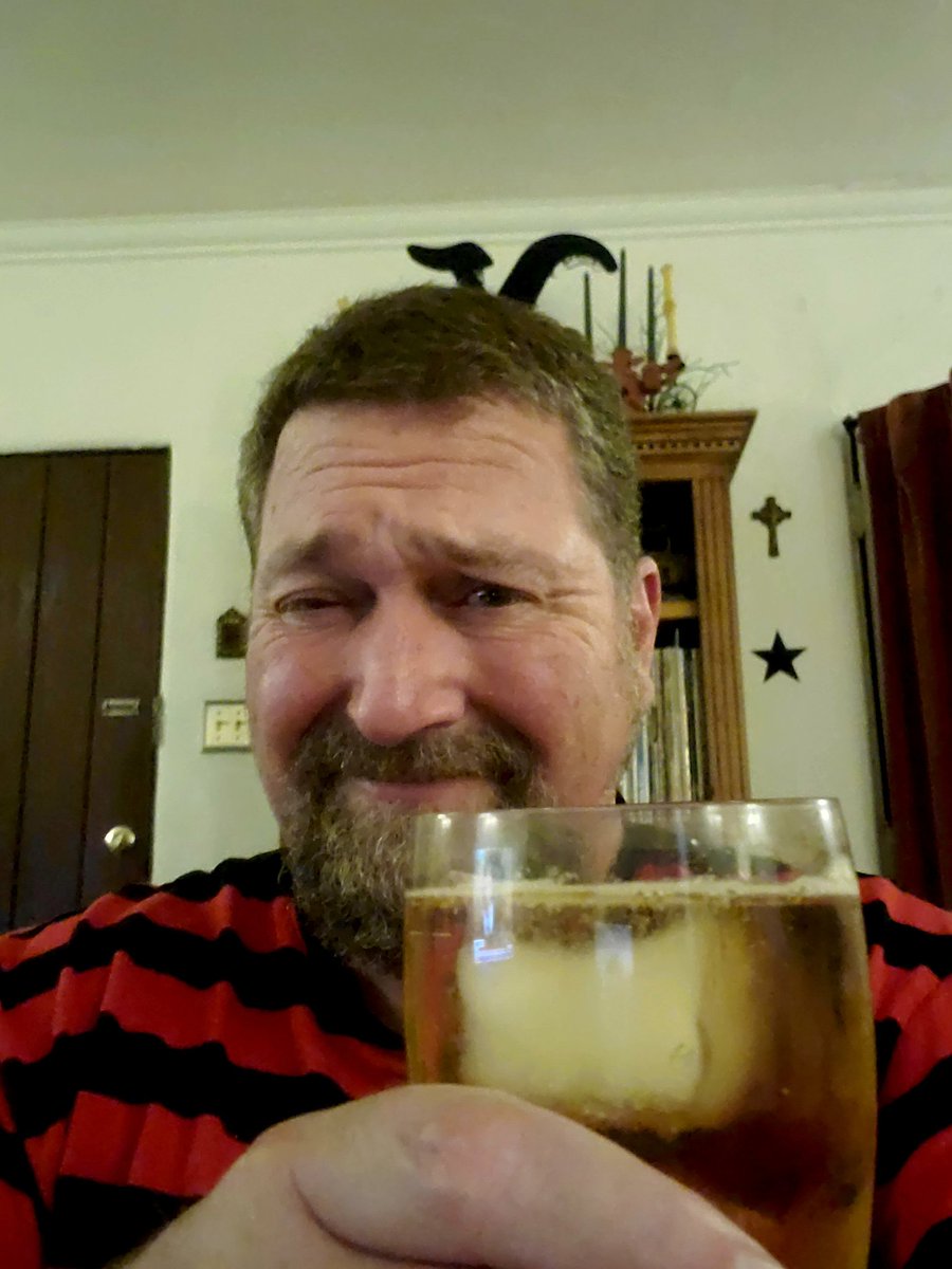 Henchman33's tweet photo. Saturday night spinning https://t.co/pvcSVSwq4F