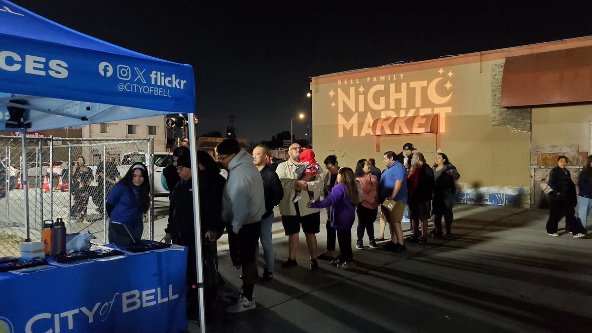 militantangleno's tweet photo. The Bell Family #NightMarket was a success! Great turnout, nice community vibe, and the churros, smashburgers and strawberry dessert vendors sold out early! Night Market culture is strong here!
#BellCA https://t.co/PVoTc79VG3