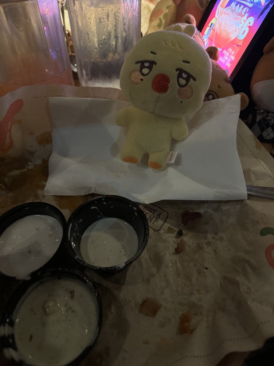 mingiiwonka's tweet photo. bbyongming ate good at chilis😝

#TowardsTheOomf #Will_To_Moot #ATINYinLA #ATINYtour #에이티즈