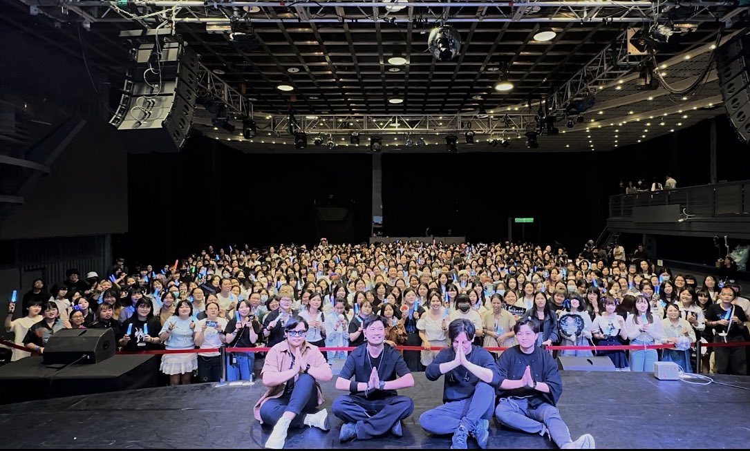 Thank youTaiwan 🇹🇼 
Thank you U-SAN 💙
Thank you my Band 🤍
#trailsofframe #unnämed #dear_u_san
