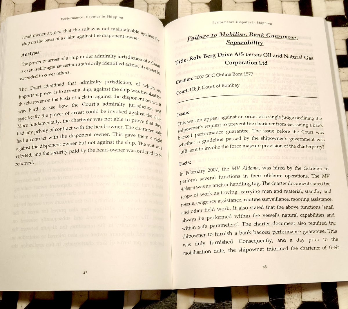 TinyDhillon's tweet photo. PERFORMANCE
DISPUTES IN SHIPPING : 
A COLLECTION OF CASE NOTES FROM INDIA by Mayank Suri

My companion over the weekend …
Very well compiled 👏👏

Jai Hind 🇮🇳 https://t.co/egEXUCanca