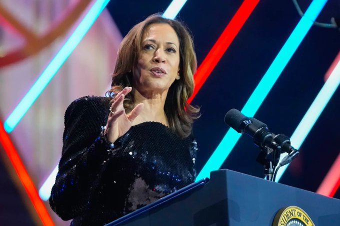 Drop a 💙 if you see Kamala beating Trump