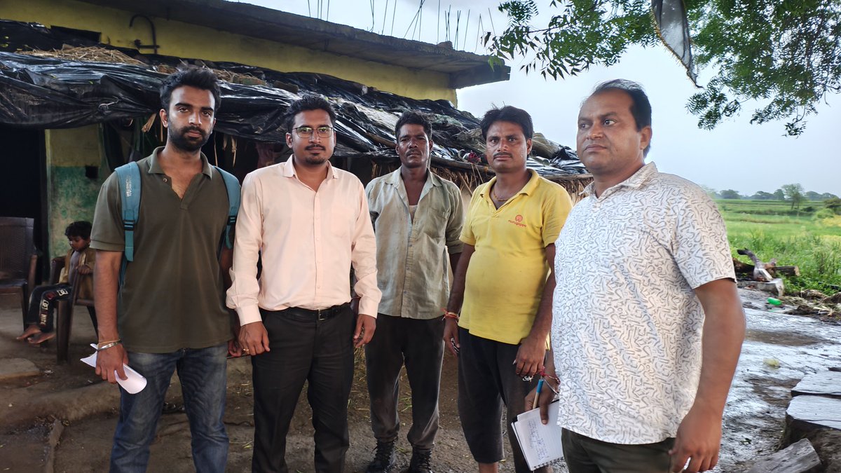 सुबह से लेकर शाम तक काम करते हैं कई बार छुट्टियों के दिन में भी काम करते हैं लेकिन वेतन सिर्फ 70% पाते हैं।
 
यह कैसा इंसाफ? 

#मध्यप्रदेश_सौ_फीसदी_वेतन_दो
<a href="/DrMohanYadav51/">Dr Mohan Yadav</a>  <a href="/ChouhanShivraj/">Shivraj Singh Chouhan</a> <a href="/jitupatwari/">Jitendra (Jitu) Patwari</a> <a href="/narendramodi/">Narendra Modi</a> <a href="/AmitShah/">Amit Shah</a> <a href="/KailashOnline/">Kailash Vijayvargiya</a> <a href="/nsitharaman/">Nirmala Sitharaman</a>